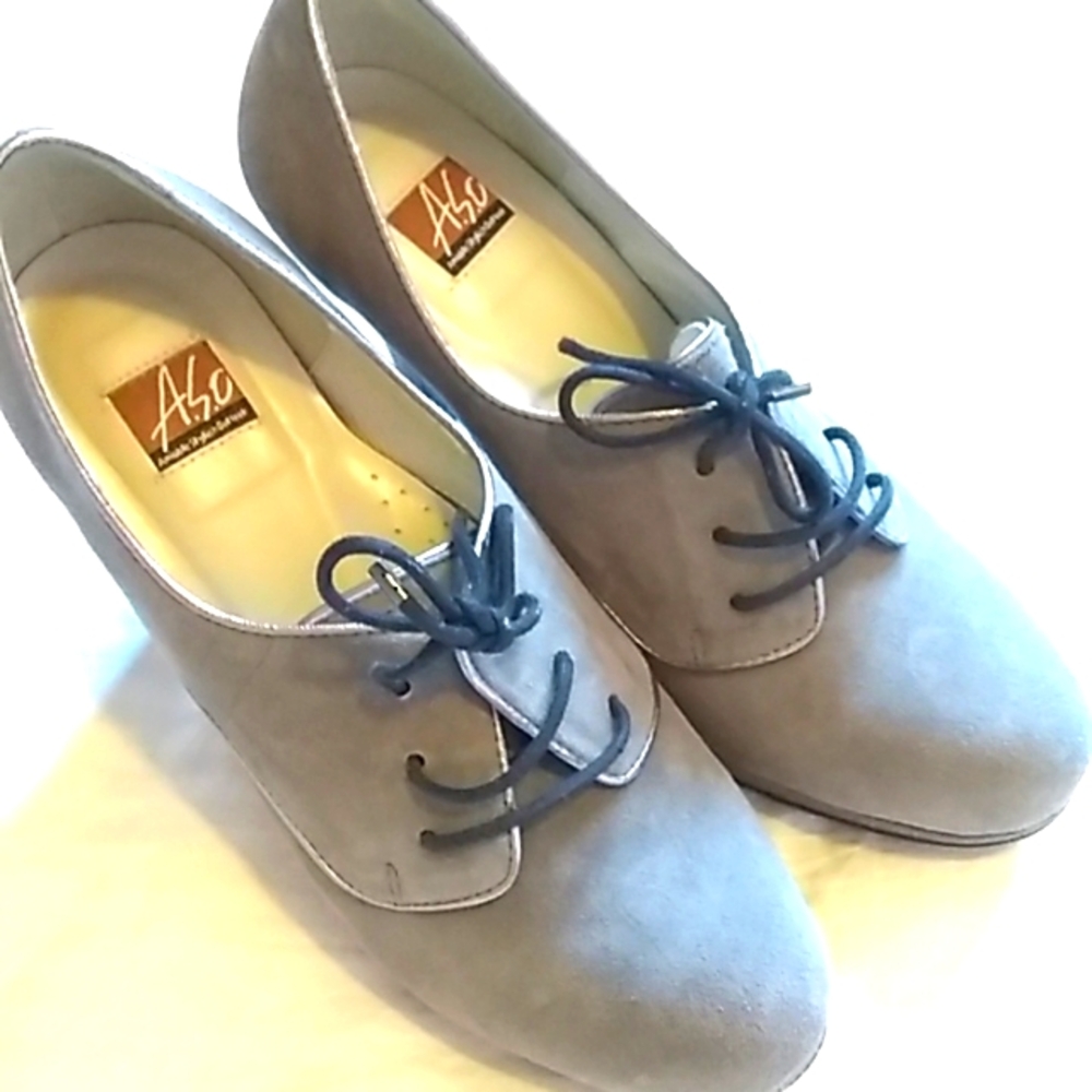 High heels shoes